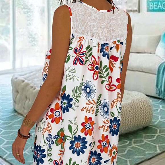 White Lace Splicing Floral Mini Dress - Picture 4 of 6